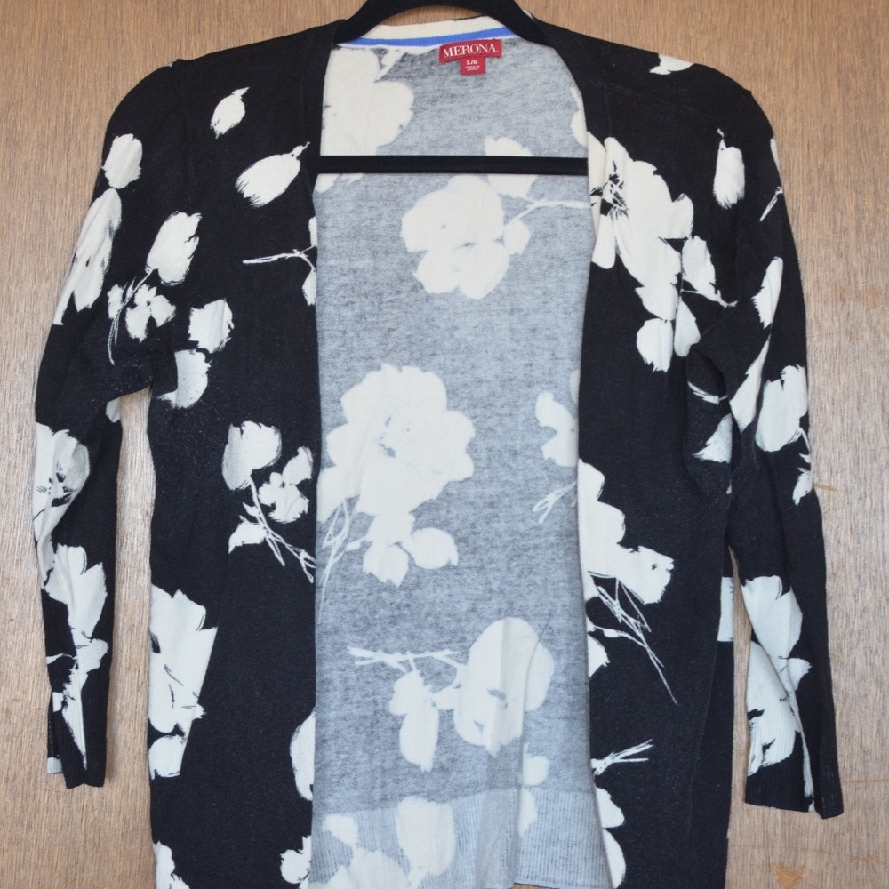 Merona Black/White Floral cardigan, Size Large